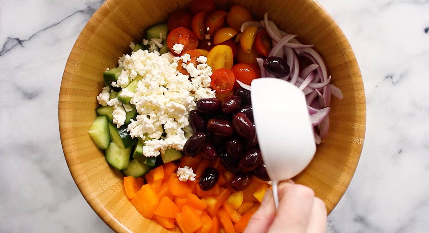 Refreshing Salad Recipes with Simple and Accessible Ingredients